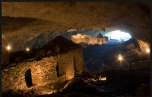 grotta-di-san-michele-arcangelo-a-olevano-sul-tusciano