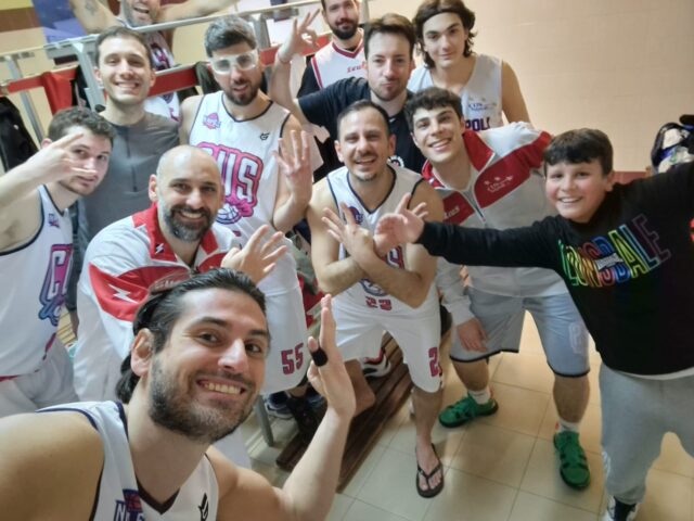 Basket – Promozione: CUS Napoli – Wonderfulglass Arzano 76-47